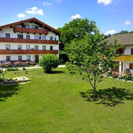 Ferienwohnungen Loisenhof Гштадт-ам-Кимзее Экстерьер фото